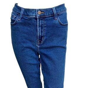 5719...J BRAND Straight leg Jeans Size 29, 24"Inseam 10"Rise